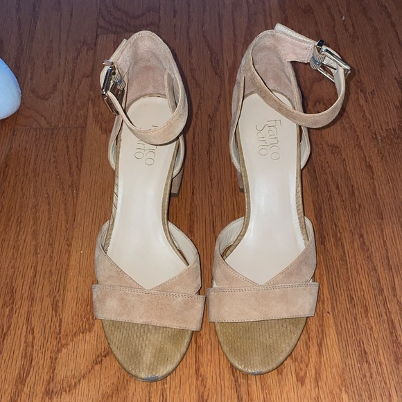 Franco Sarto Marlina Tan Suede Block Heel Sandal! - Picture 4 of 10